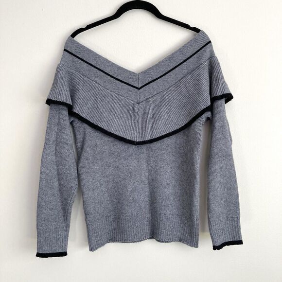 THML Anthropologie Ruffle Detail Off Shoulder Sweater Gray Size Medium Cute - Picture 7 of 8